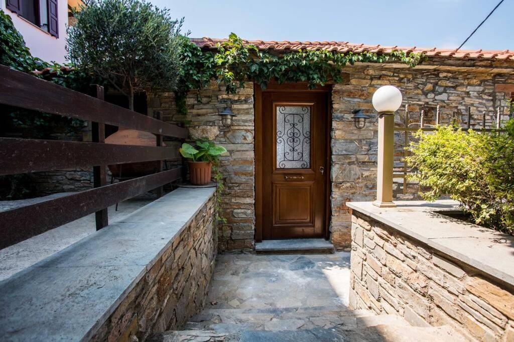 Вилла ¨Με Θέα Το Ηλιοβασίλεμα¨ Афиссос Экстерьер фото